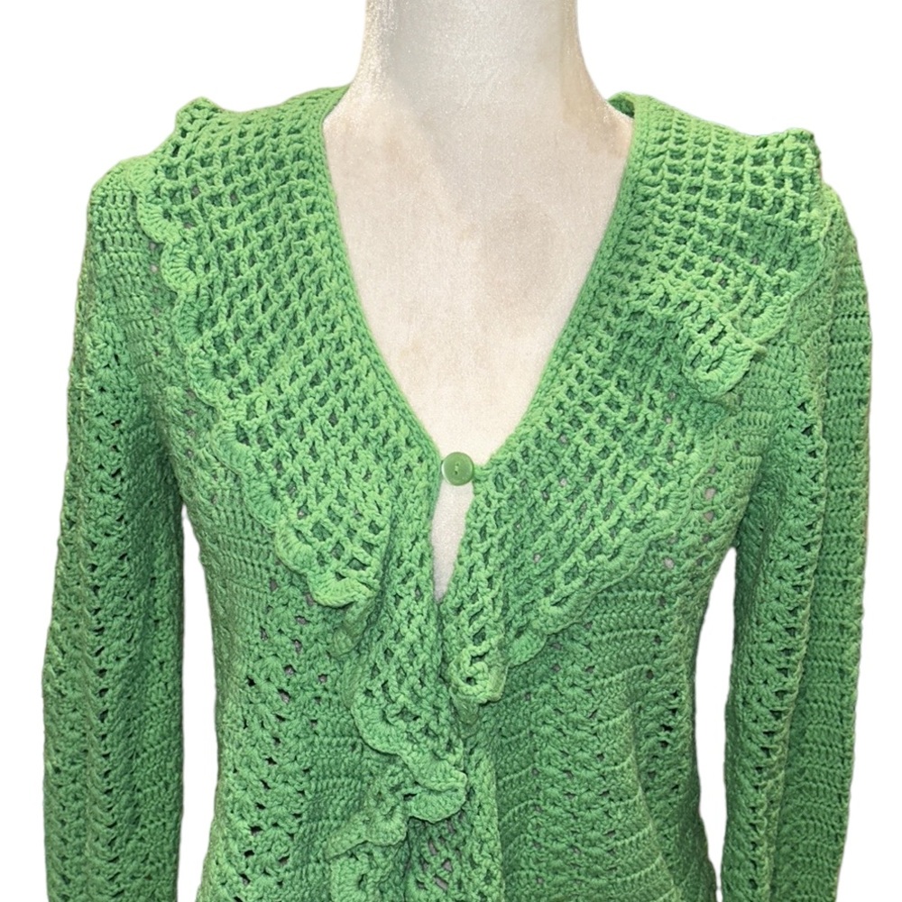 One Girl Who Anthropologie Green Crochet Ruffle Scalloped Draped Cardigan - M - Picture 3 of 12